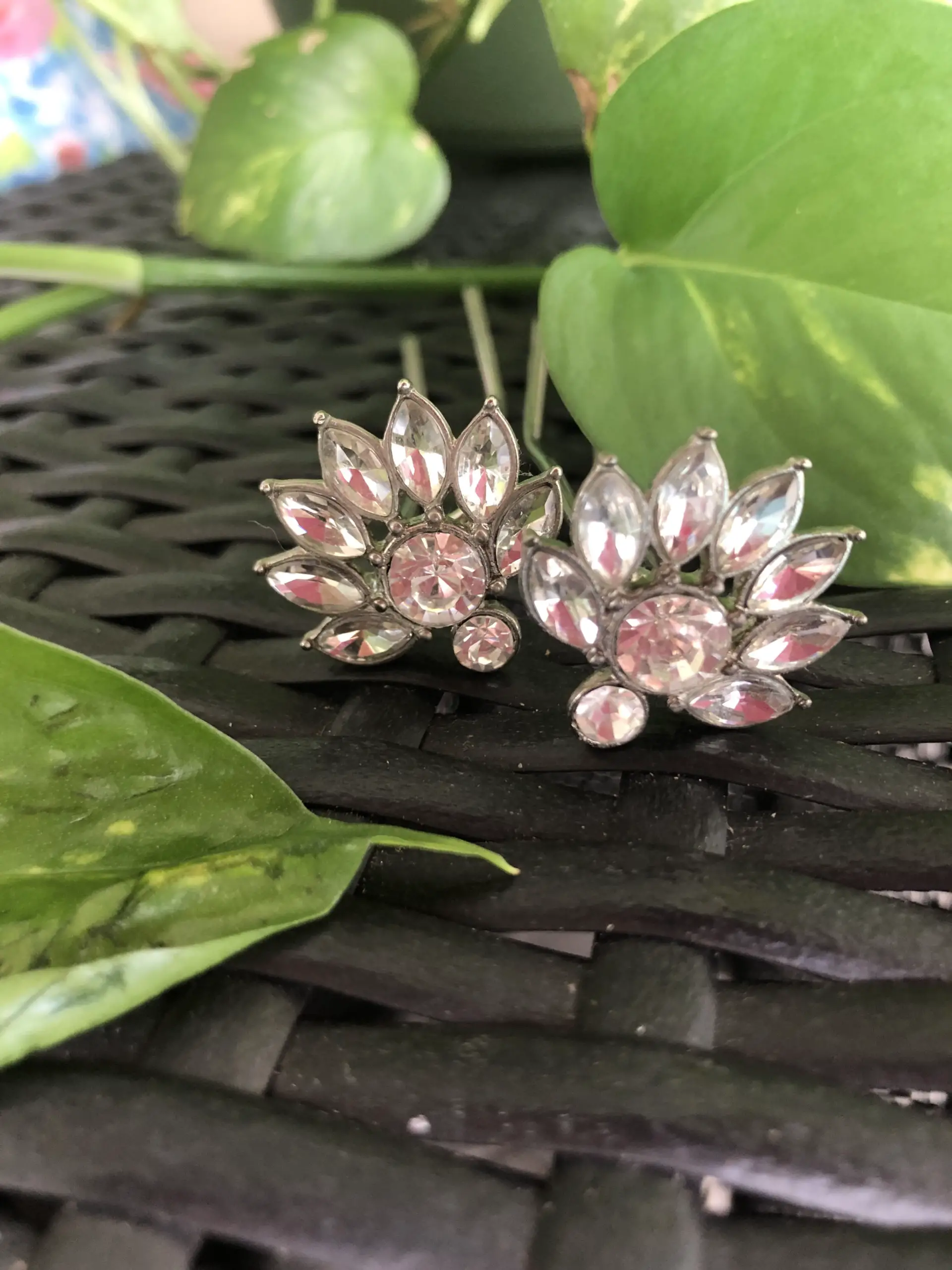 sparkly diamond crystal u-pins