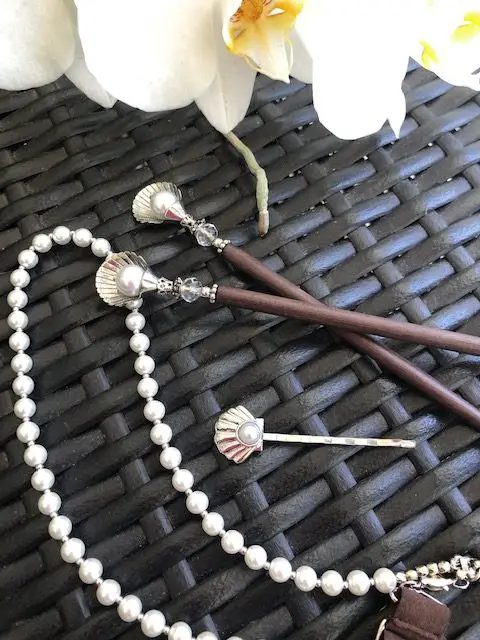 pearl hair accessory gift set