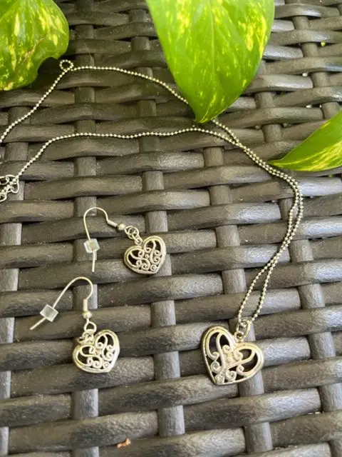 Lilla Rose scrollwork heart necklace earrings