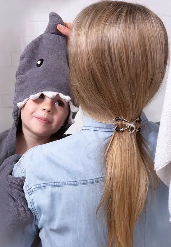 shark hair clip ponytail