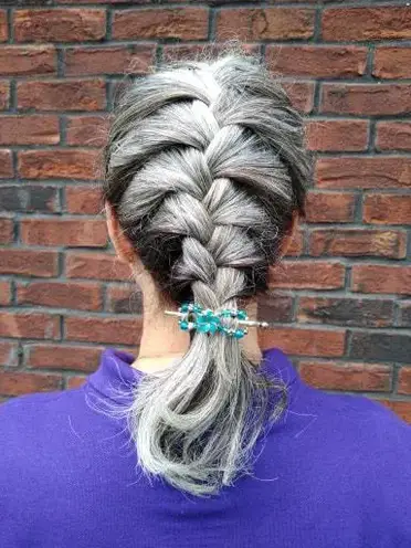 27 Best Hair Accessories for Gray Hair You've Got to Try! - Beautiful Life