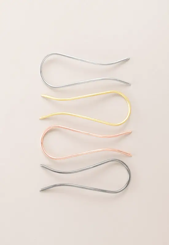 Swerve pins hair forks