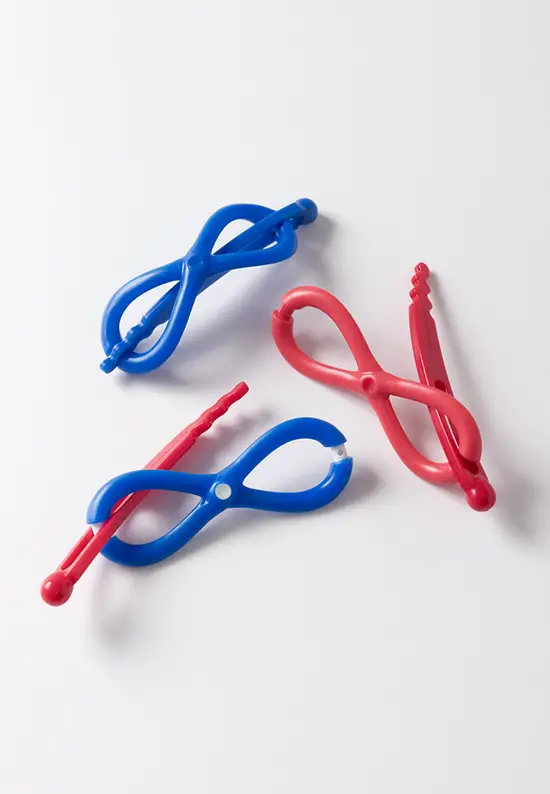 red blue hair clips