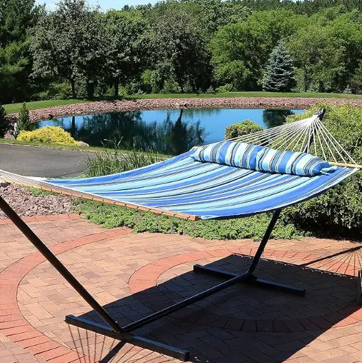 blue striped 2-person hammock with spreader bars